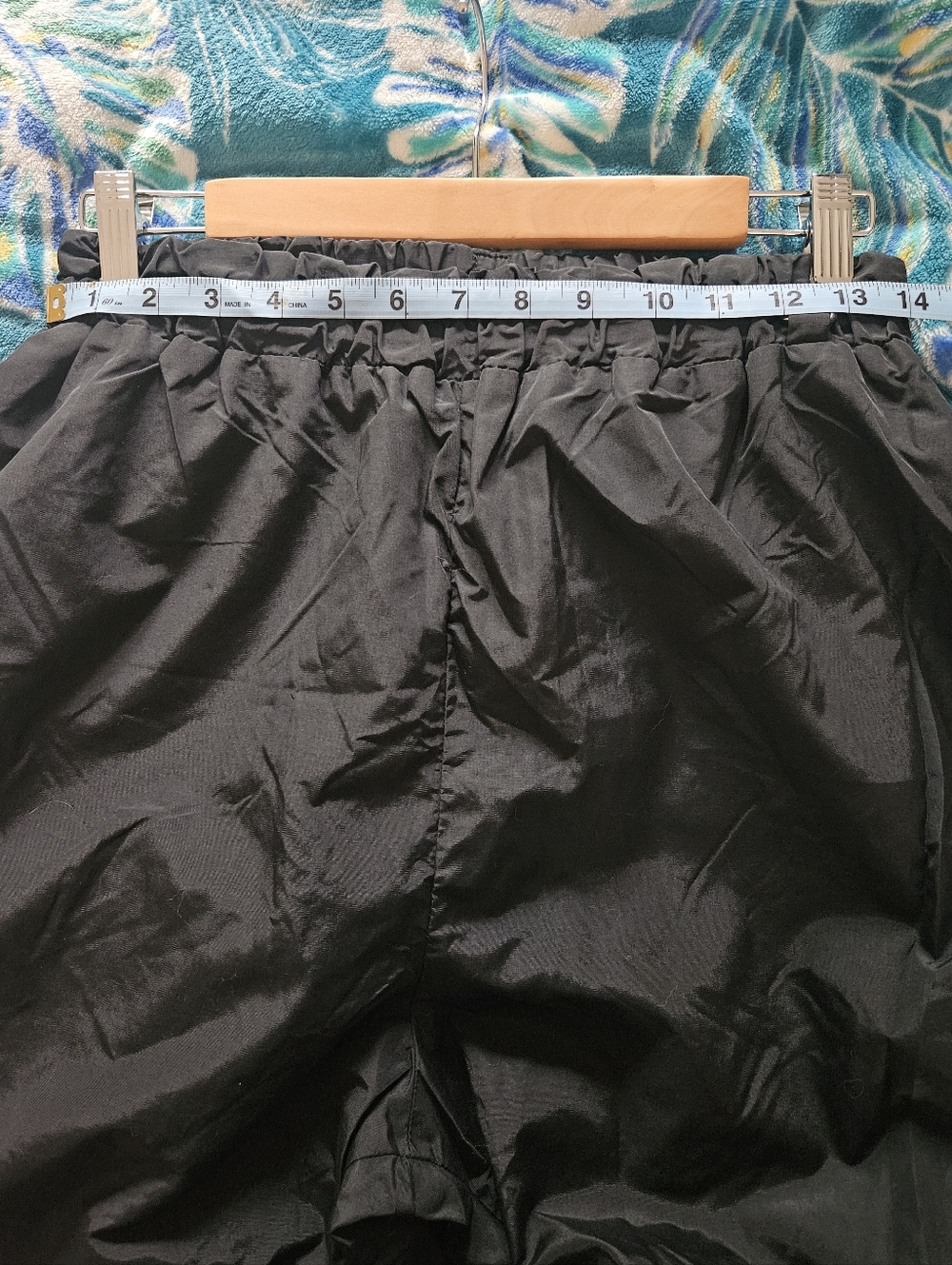 Vintage Columbia Women's Black Snow Ski Pants Size Medium - Picture 8 of 8